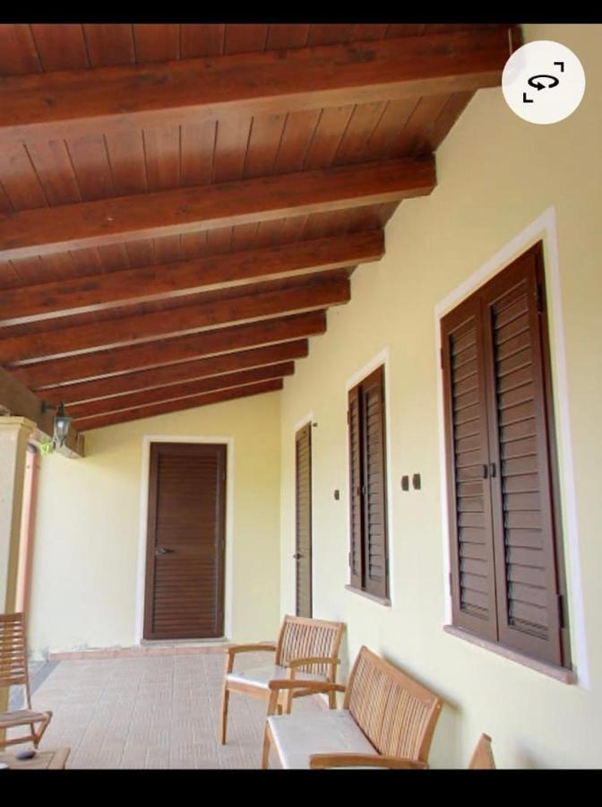 Agriturismo Da Patrizia Simaxis Eksteriør bilde