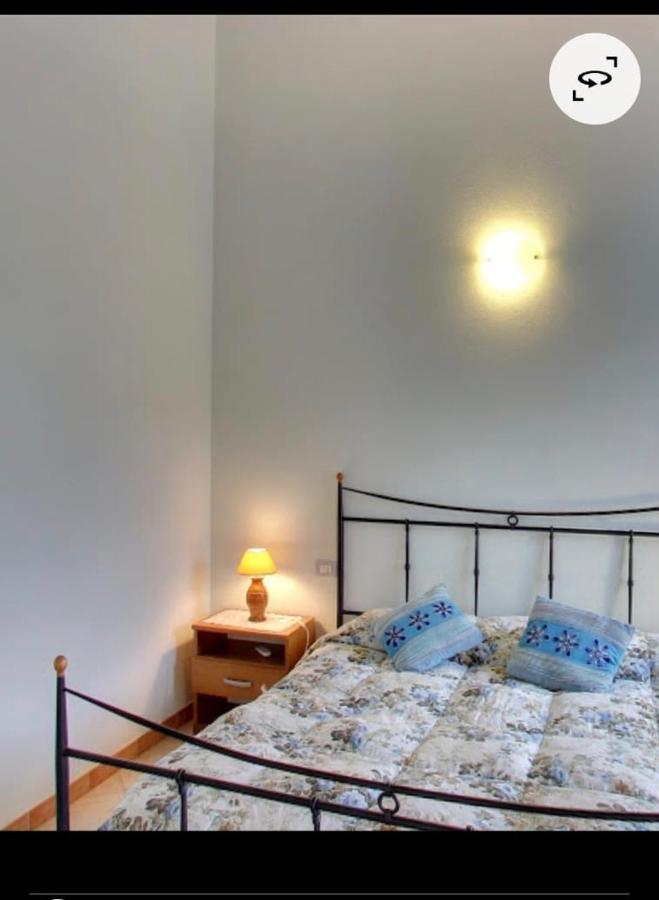 Agriturismo Da Patrizia Simaxis Eksteriør bilde