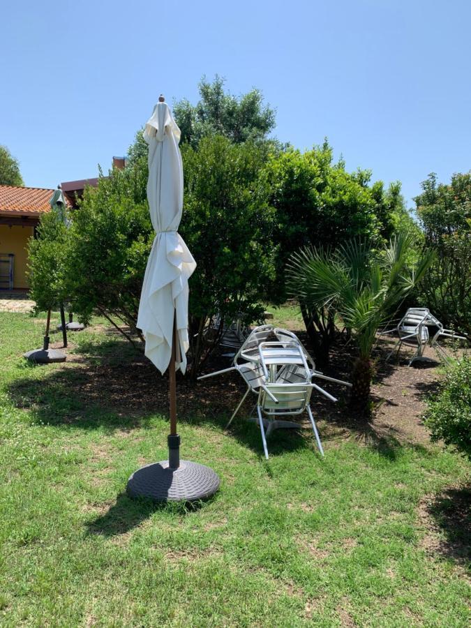 Agriturismo Da Patrizia Simaxis Eksteriør bilde